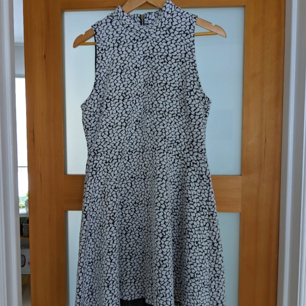 Smart Set mock neck black and white dress